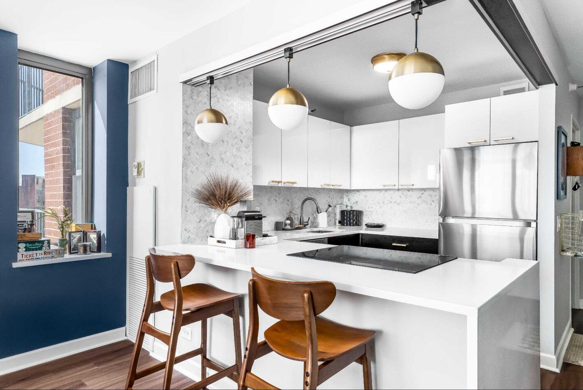 Small Kitchens without Dining Tables 13