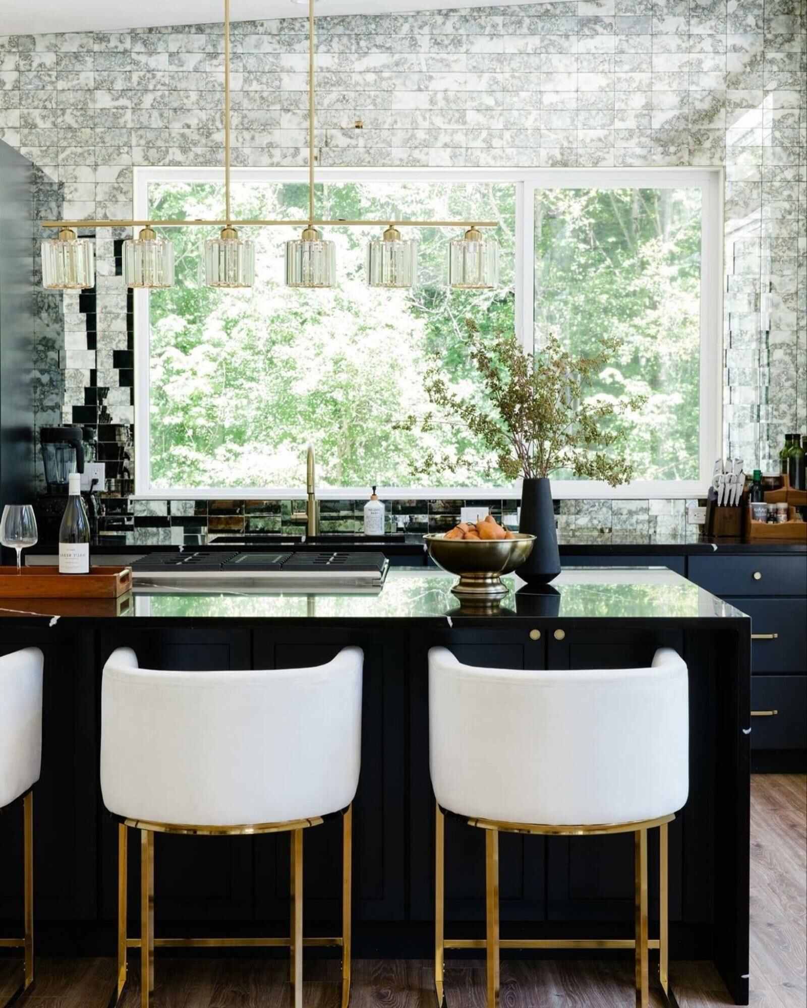 Small Kitchens without Dining Tables 14