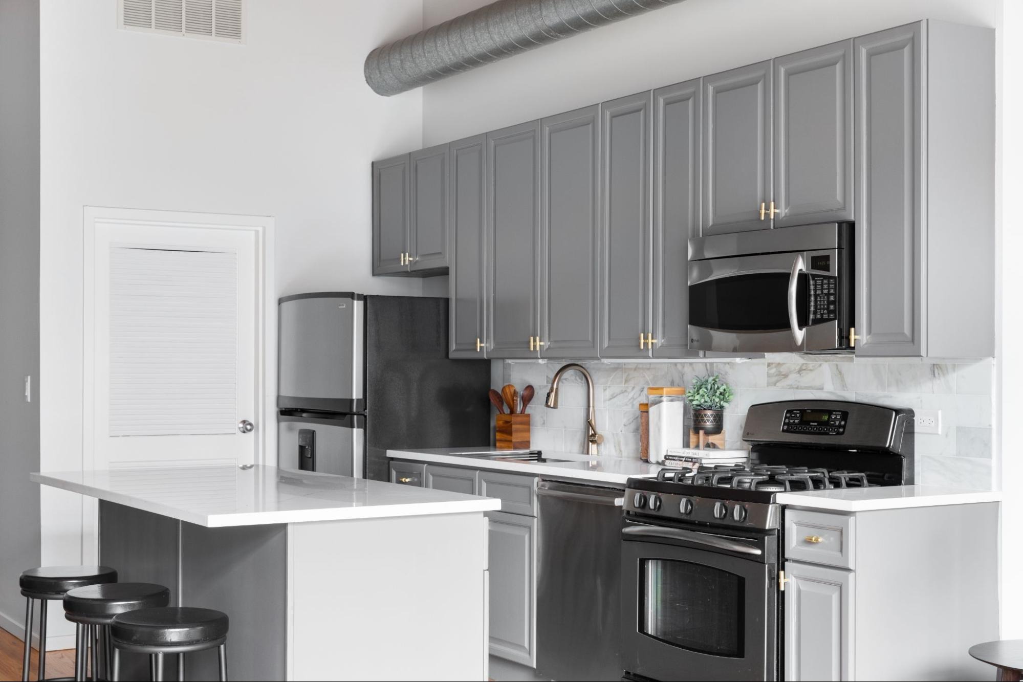Small Kitchens without Dining Tables 9
